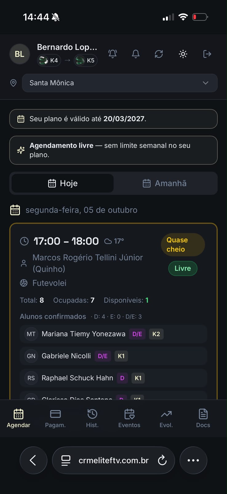 Tela do aplicativo Elite com horários e disponibilidade para agendar aulas